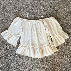 Umgee USA Chic Cream Off-Shoulder Bell Sleeve Women’s Blouse Small